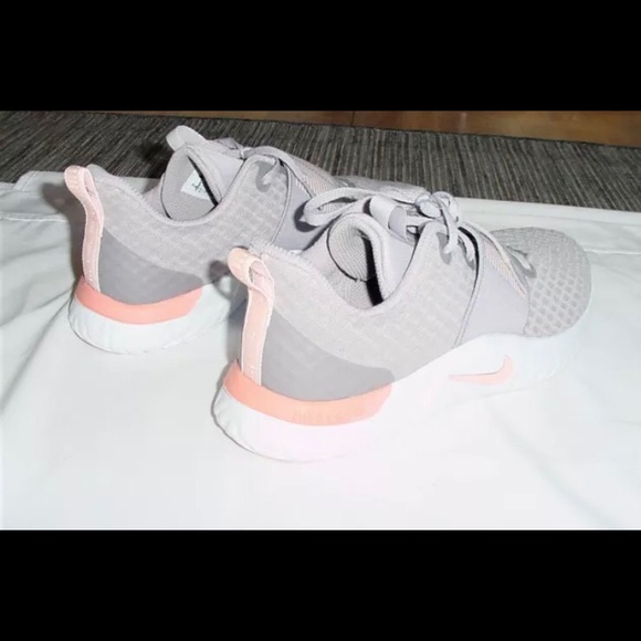 Nike Renew women’s size 7! - Picture 2 of 5